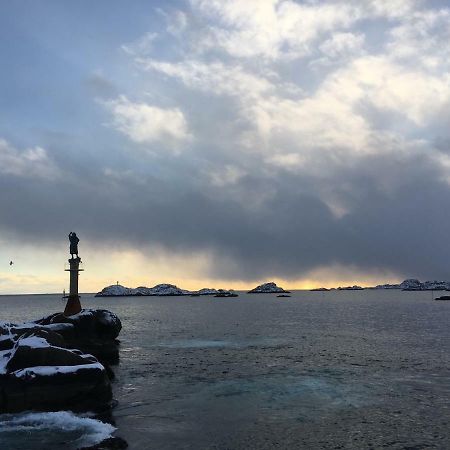 Svinoya, Hyggelig Leilighet Svolvær Exterior foto